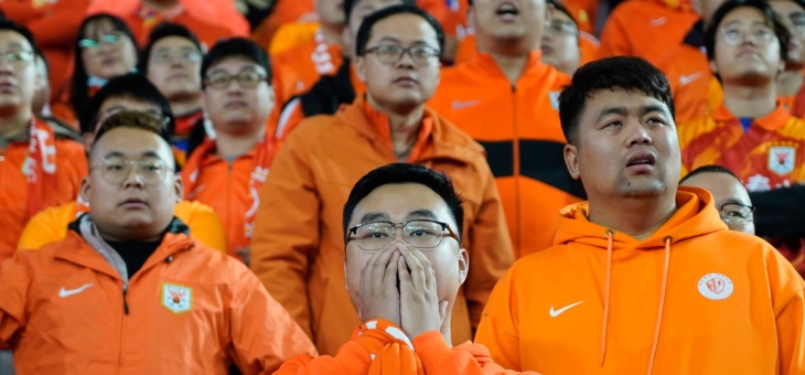 雷速比分- 网球总决赛焦点战：钱塘迅豹队读秒扳平河套巨龙队，客场强势带走胜利。精神属性拉满