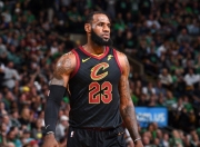 雷速体育-詹姆斯关键节点突破纪录，加拿大队带队取胜！的简单介绍